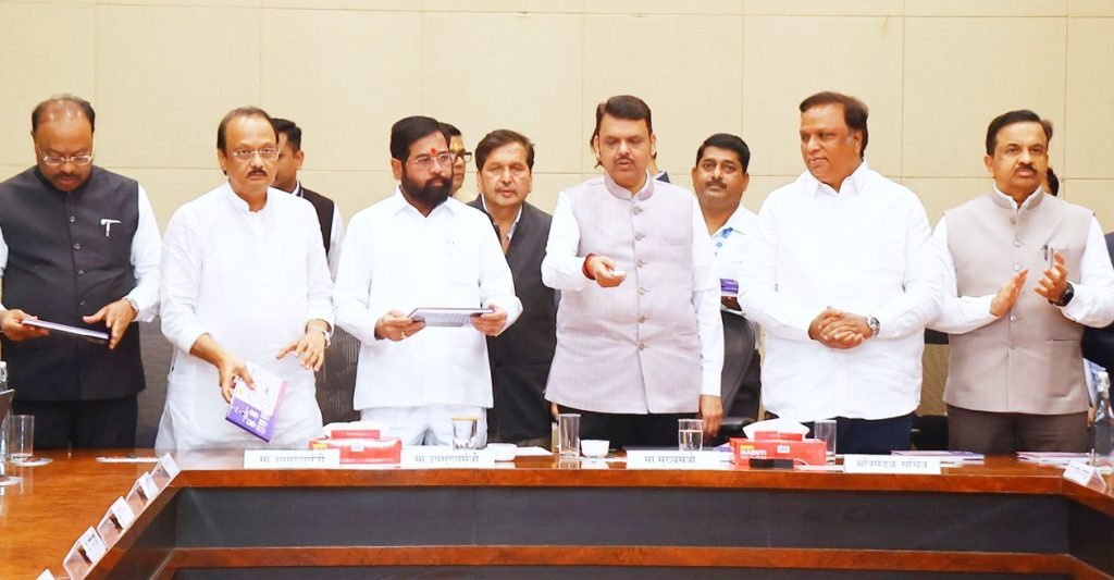 Chief Minister inaugurates state-of-the-art Setu Suvidha centers in Mumbai suburbs