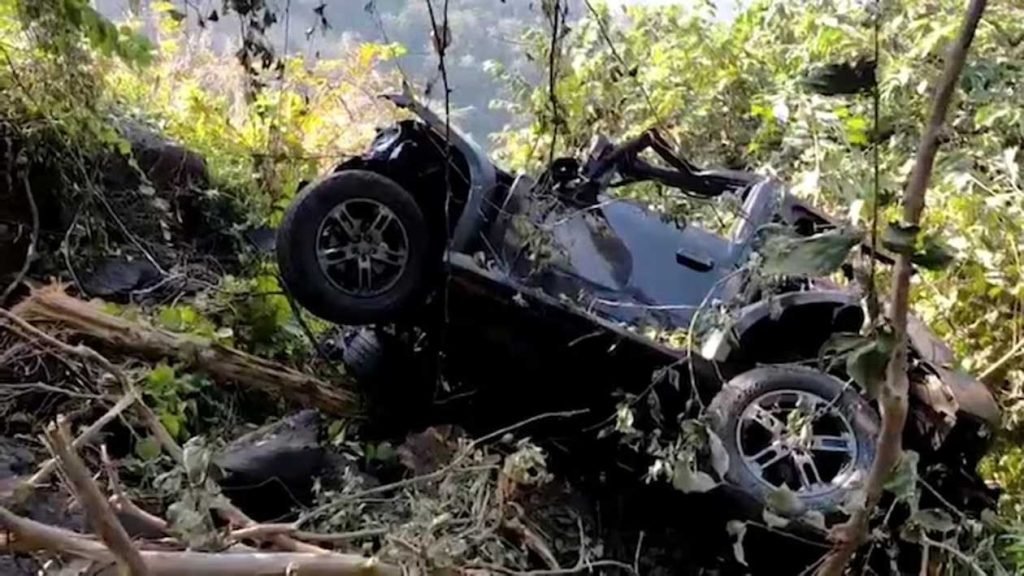 Jeep falls into ditch in Raigarh, six killed