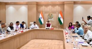 मुख्यमंत्री फडणवीस यांचे आवाहन, हरित महाराष्ट्रसाठी ३०० कोटी वृक्ष लागवड मिशन राबवा