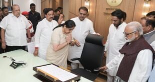 उपमुख्यमंत्री पदाचा पदभार सुनेत्रा अजित पवार यांनी आज स्वीकारला