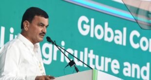 कृषी मंत्री दत्तात्रय भरणे म्हणाले की, शेतकरी हाच तंत्रज्ञानाचा केंद्रबिंदू