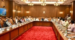 मुख्यमंत्री फडणवीस यांचे आश्वासन, कांदा प्रश्न कायमस्वरूपी निकाली काढण्यासाठी दीर्घकालीन पर्याय