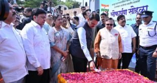 मुख्यमंत्री फडणवीस म्हणाले की, नागपूरच्या राष्ट्राभिमानाचे प्रतीक ठरेल भव्य राष्ट्रध्वज