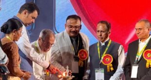 मुख्यमंत्री फडणवीस यांची माहिती, अ‍ॅक्युपंक्चर उपचार शिक्षणाच्या विस्तारासाठी राज्य शासन प्रयत्नशील