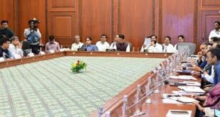 मुख्यमंत्री फडणवीस यांचा विश्वास, पुणे शहर व परिसरातील वाहतूक कोंडी सोडविण्यासाठी तीन प्रकल्प महत्त्वपूर्ण