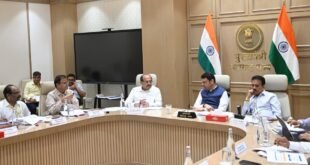 मुख्यमंत्री फडणवीस यांचे आदेश, सिंचन प्रकल्प वेळेत पूर्ण करा