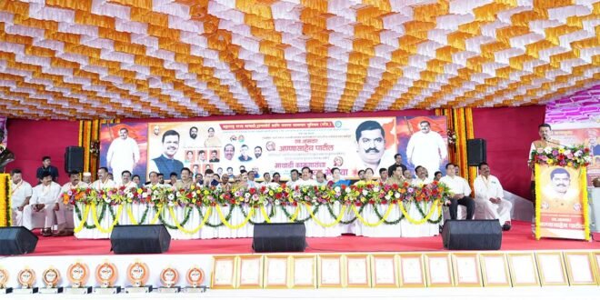 Mathadi-act-devendra-Fadnavis