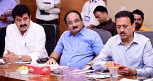 मकरंद पाटील यांची घोषणा, बळीराजाची दिवाळी गोड होणार; शासनाकडुन ७५०० कोटींची मदत